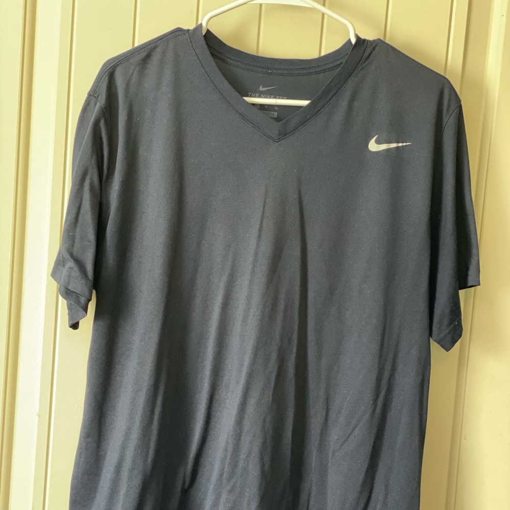Mens Nike Dri-Fit Navy Blue V-neck shirt